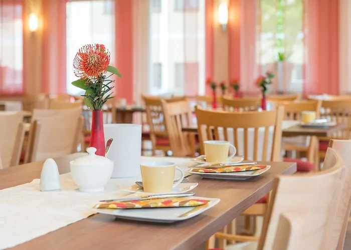 Ξενοδοχείο Peterhof 3*